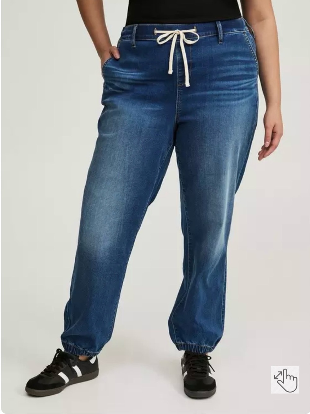 Weekend Jogger
Mid-Rise Jean - Torrid